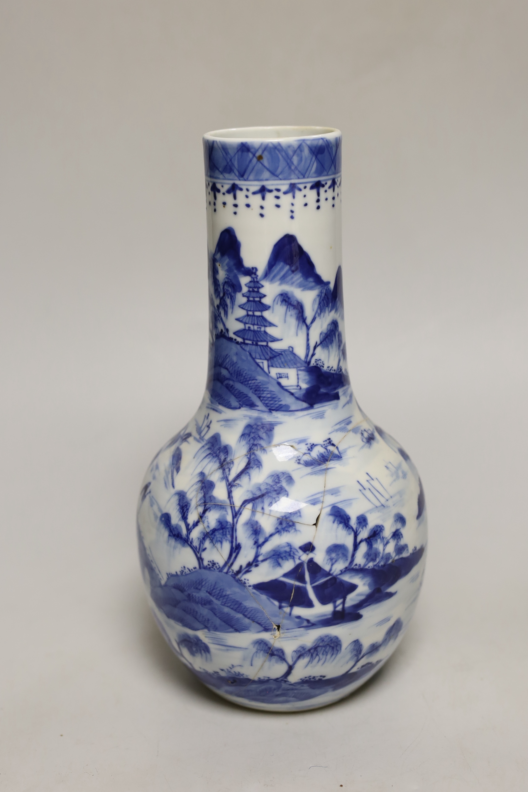 A Chinese blue and white baluster vase, 25cm high (a.f.)